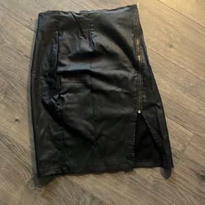 Fake leather pencil skirt